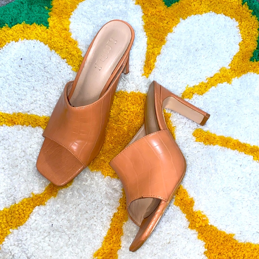 Croc print mules sz. 7 in blush!